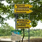 Zollhoes Zoek De Grens Op!